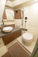 Calypso 35 Boat Bathroom