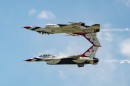 Thunderbirds F-16 Fighting Falcons