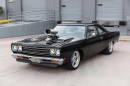 Tuned 1969 Plymouth Road Runner getting auctioned off