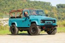 Tuned 1995 Land Rover Defender 110 getting auctioned off