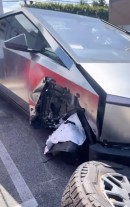 Tesla Cybertruck in pieces after crash
