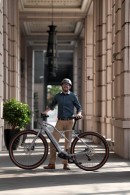 DirtySixer announces first two e-bikes for tall riders, the e32er and the e36er