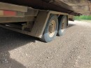 Canadian police pull over Dodge Ram towing mobile home on unsecured, defective trailer