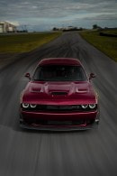 Dodge Reveals 2018 Challenger SRT Widebody With Demon-Inspired Look