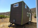 Modern tiny home by Tiny House Cottages
