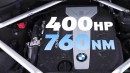 BMW X7 M60i vs M50d races on carwow
