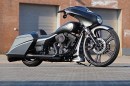 Harley-Davidson Black Money Machine