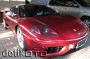 Hello Kitty Ferrari 360