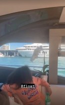 Jamie Foxx on Ferretti Yacht 550
