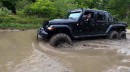 Jeep Gladiator 6x6 off-roading