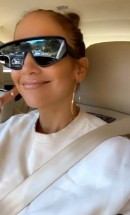 Jennifer Lopez Cruising in Her Bentley