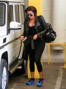 Khloe Kardashian Seen Driving Her White G-Wagon to the Gym