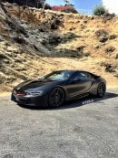 LA Lakers’ Julius Randle’s BMW i8 Makes Hybrid Look Mean