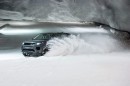 Land Rover Discovery Sport vs. Finnish dogsled champion