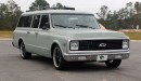 Custom 1971 Chevrolet Suburban