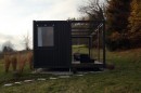 The MM01 cabin is inspired by container homes, can be moved to another location
