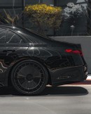 Mercedes-Benz S 580 murdered out full-face AL13s