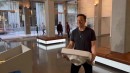 Elon Musk enters Twitter headquarters with a sink in his hands