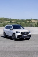 New Mercedes-AMG GLS 63 Debuts, Is Waiting for the BMW X7 M60i