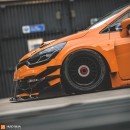 Old Renault Clio RS Race Car With Widebody Kit Looks Angry