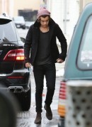 Harry Styles in Mercedes-Benz ML 63 AMG
