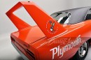 Plymouth Road Runner Superbird powered by HEMI