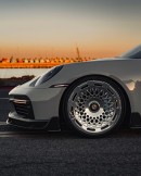 Porsche 911 Turbo S on Aerodisc AL13 Wheels