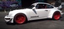 Rauh-Welt Begriff Porsche 911 Turbo Does a Burnout