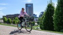 The Fiido Air is an all-carbon fiber bike with smart tech and a minimalist design that stands out