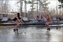 Russian Hotties Do Bikini Protest Against Bad Roads, Defy Freezing Weather