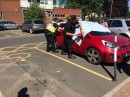 Police rescue 2 dogs from hot car in the parking lot of York Hospital