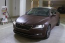 Skoda Superb Wrapped in Leather by Italian Students Looks Like a Gucci Bag
