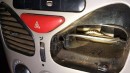 Snake hides inside air vents in Fiat in Brazil and bites a woman