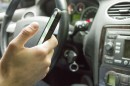 IIHS wants stricter rules on phone use behind the wheel