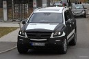 Mercedes-Benz GL Facelift spyshots