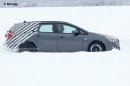 Opel Astra Caravan spyshots
