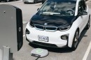 Plugless wireless charging for BMW i3