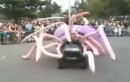 Das Kraken tentacle car