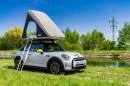 MINI Cooper SE and SE Countryman ALL4 equipped for summer vacations