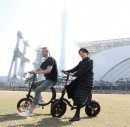 The EKOOTER is a foldable, sitting e-scooter coming from the UK