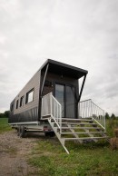 The Nomad 30' is the latest tiny house model from Minimaliste, can go fully off-grid