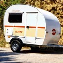 The Pino Pi 2010 micro-trailer aims to offer year-round comfort on the road, at an affordable price and with countless personalization options