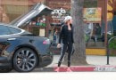 Lisa Rinna Is a Tesla Model S Driver