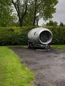The VC10 Caravan Pod is a former VC10 jet engine that was reborn as a trailer for family vacations
