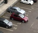 Toyota Auris takes 8 full minutes and 10 attempts to reverse park