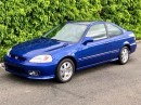 2000 Honda Civic Si with 5,600 miles on the odometer