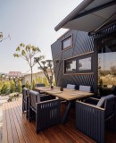 DIY tiny house is packed with tech, very elegant and luxurious