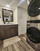 Craftsman-Style Mobile House Bathroom