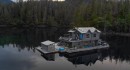 Painter Mark Hobson's gorgeous, self-sufficient float house