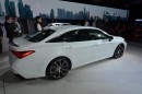 2019 Toyota Avalon Looks Sufficiently Japanese